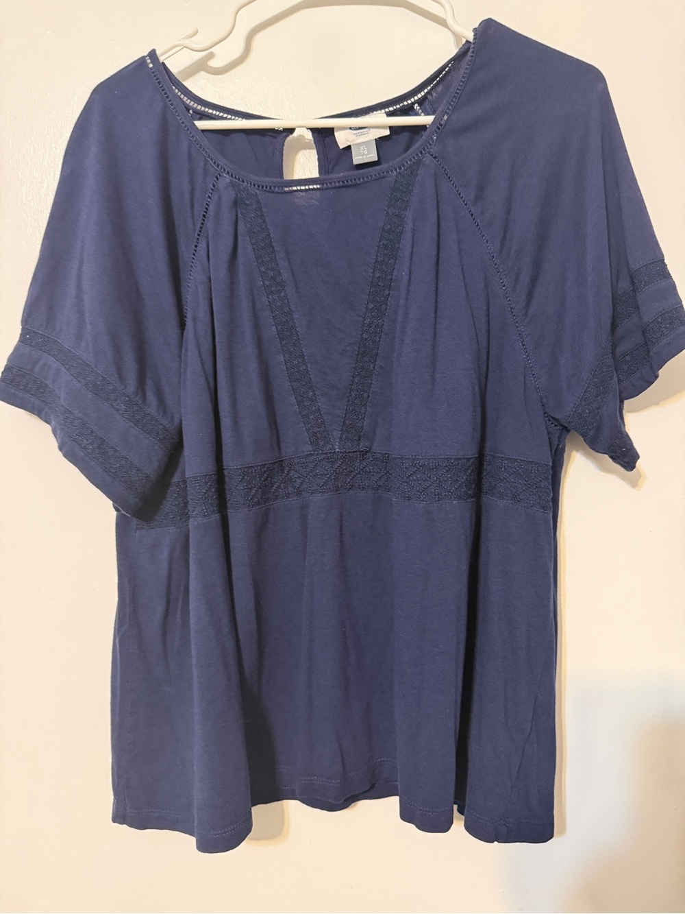 Old Navy Navy Short Sleeve Lace-Trim Tee
